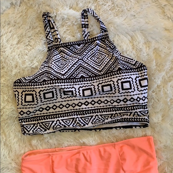 Bathing suit - Picture 2 of 3